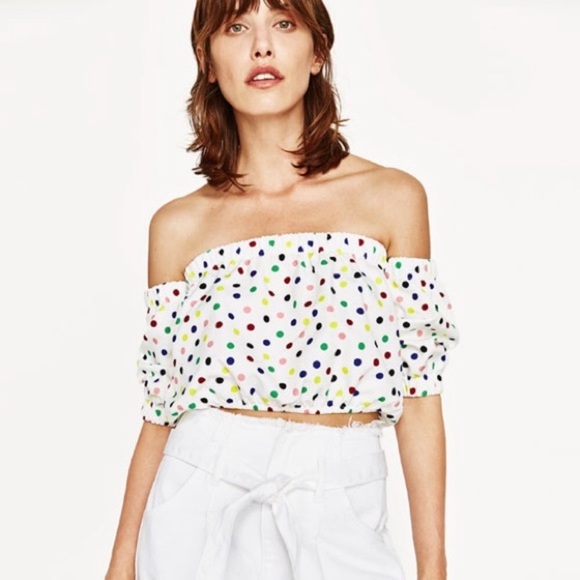 Zara Tops - Zara puffy polka dot top